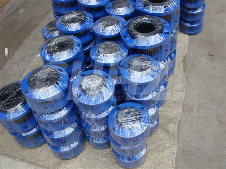 Rubber Product Water Hose Fitting Installation